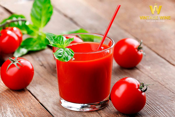 Cách giải rượu bằng nước ép cà chua