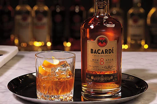 Cocktail được pha chế từ rượu Rum Bacardi