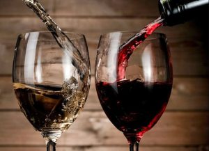 Sự khác nhau giữa rượu vang ngọt và rượu vang chát