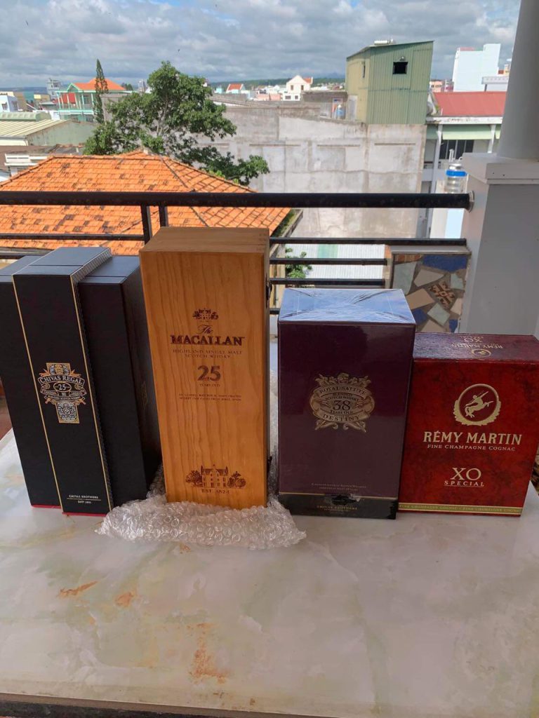 Rượu Gin - Tìm hiểu về các loại Rượu Gin & Bảng giá 2023