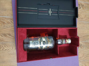 Chivas Regal 25 Years – The Legend (Thanh Lý)