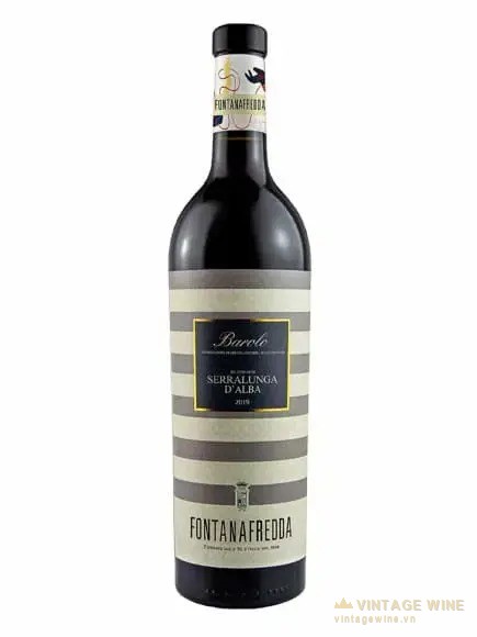 Chai Fontanafredda Barolo Serralunga nhãn sọc xám và trắng ngà