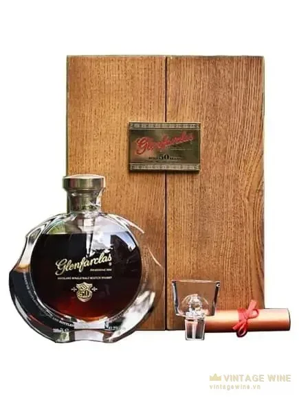Glenfarclas 50 năm - Decanter
