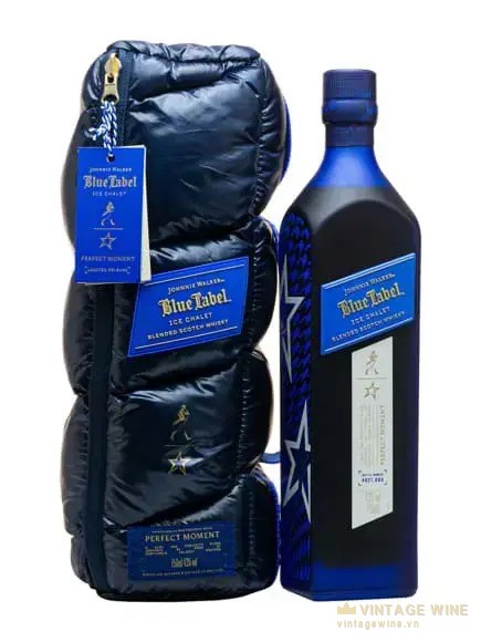 Chai Johnnie Walker Blue Label Ice Chalet bản giới hạn