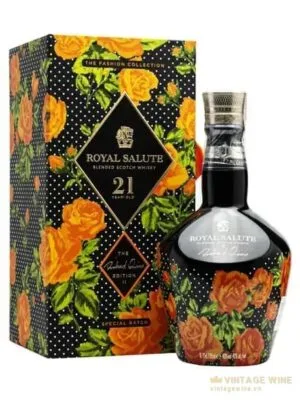 Royal Salute 21 năm - Richard Quinn Roses Edition II
