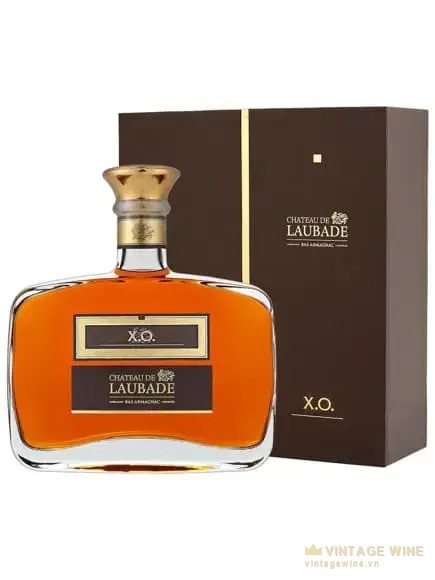 Rượu Armagnac là gì? Khác Cognac thế nào và Armagnac năm sinh