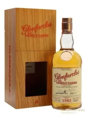 Rượu Glenfarclas 1982 – single Malt Scotch, Speyside, Scotland, 700ml