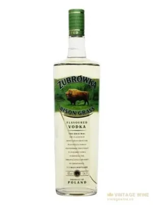 Rượu vodka Zubrowka 1L