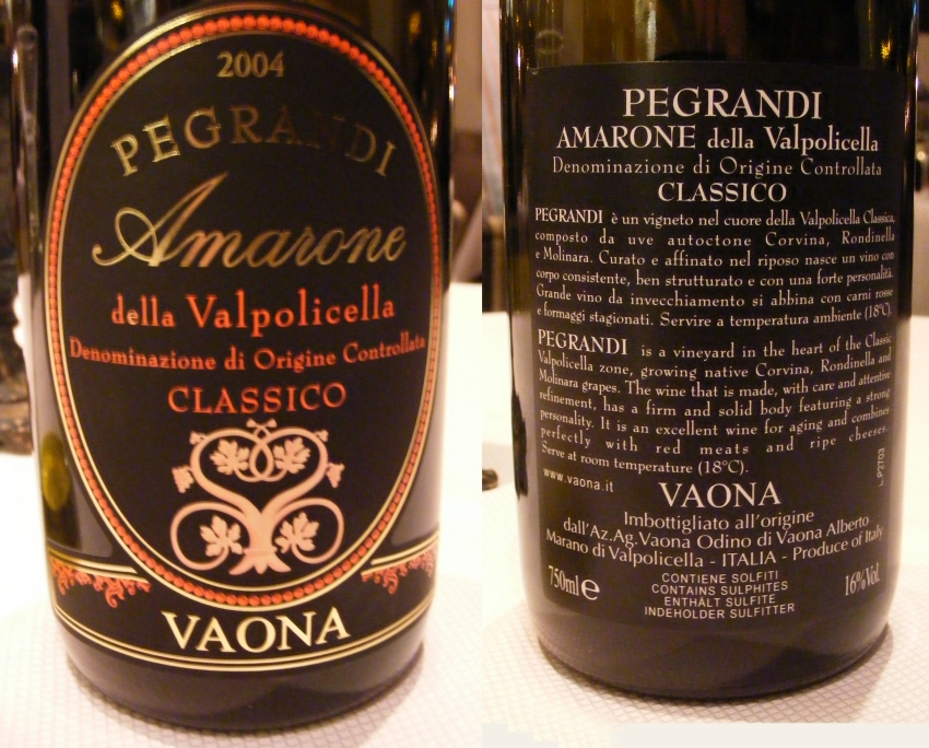 Nhãn trước và nhãn sau chai Amarone della Valpolicella ghi Imbottigliato all'origine kèm tên nhà rượu và địa chỉ ở Marano di Valpolicella